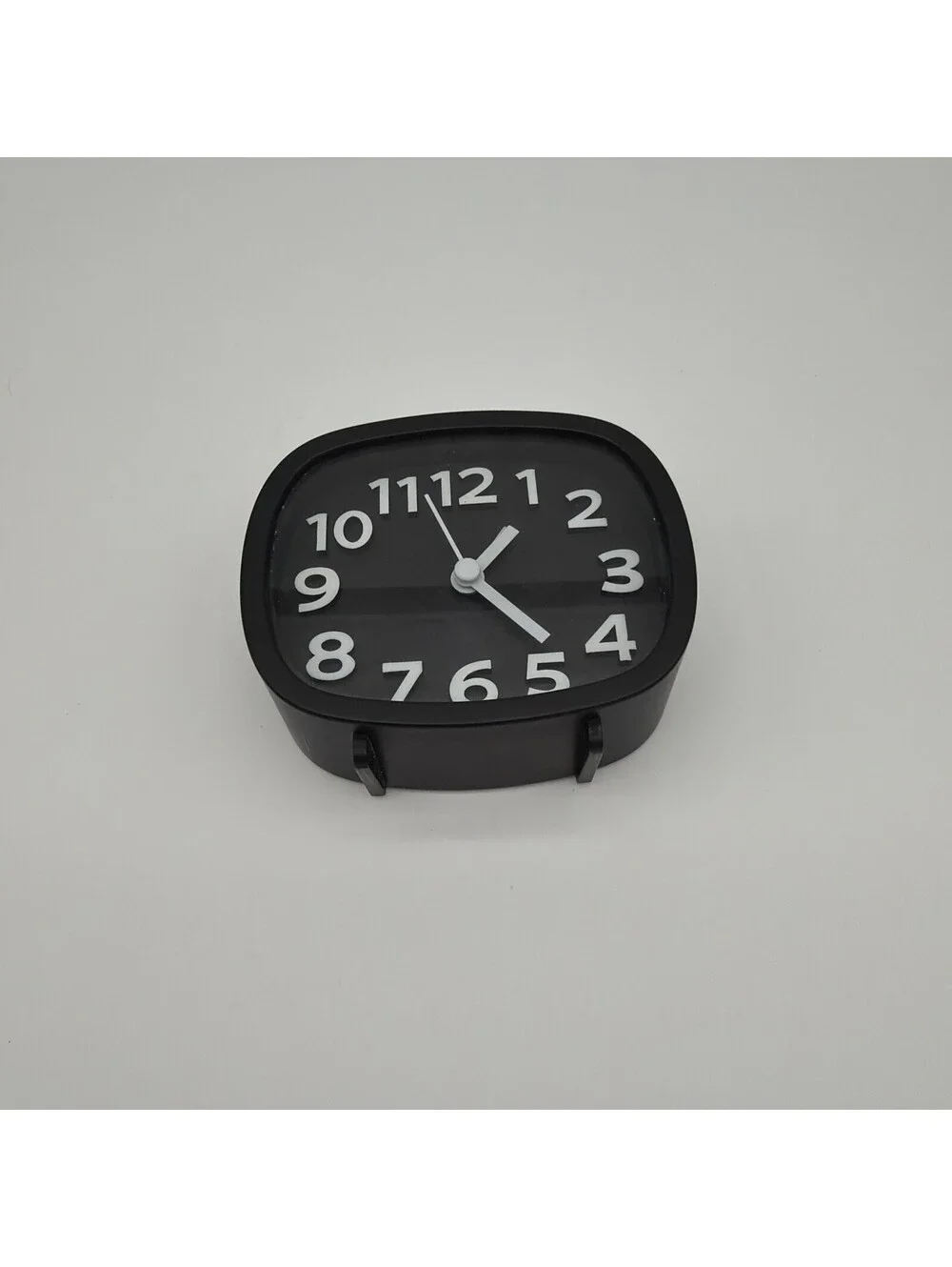 Silent Digital Desk Clock, Square Shape, Large, Easy-to-Read Numbers, Simple, St